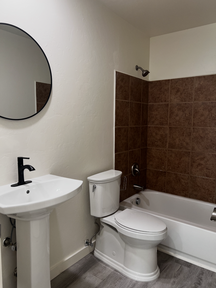 3420 S Clark Ave #2 - Photo 7 of 14