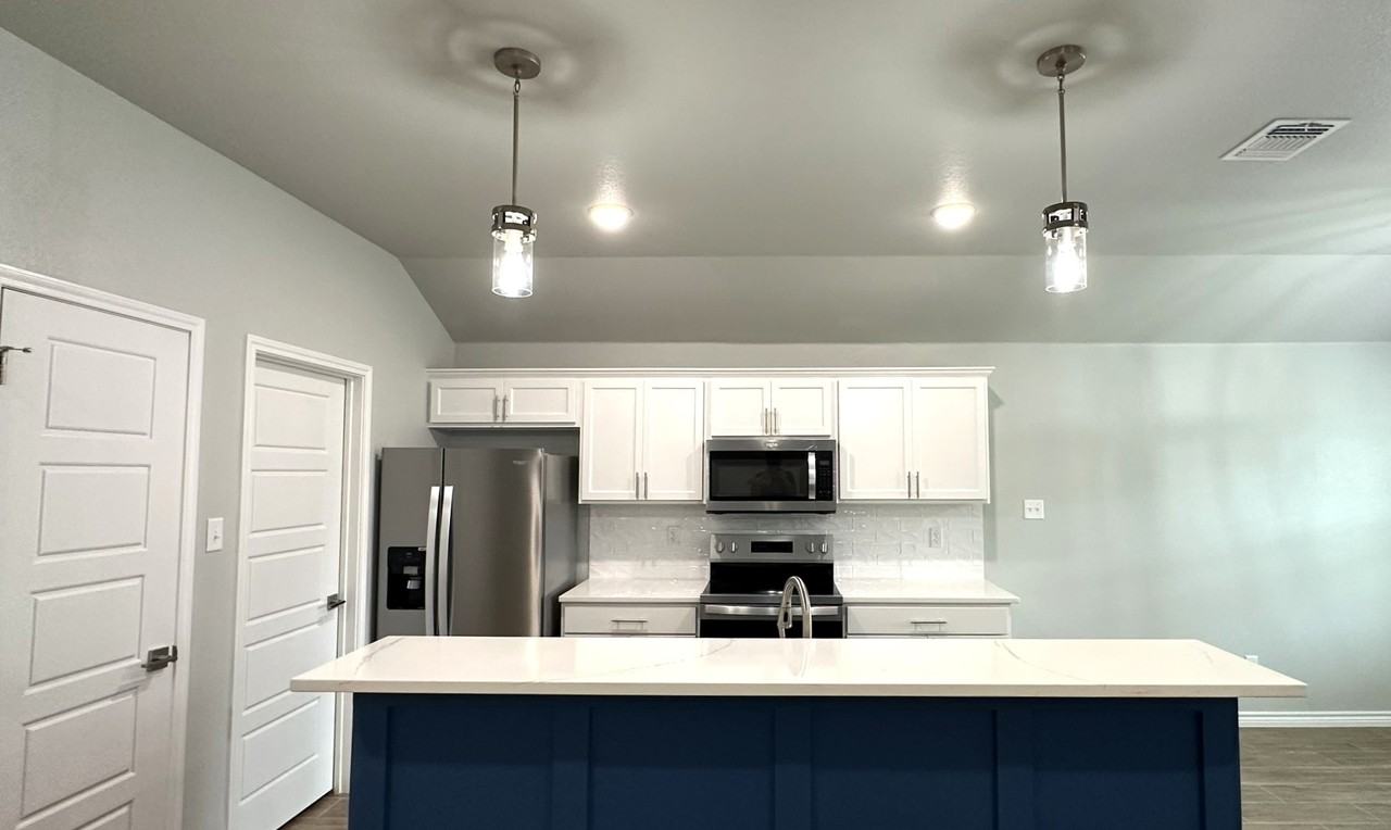 5202 White Rose Dr - Photo 6 of 23