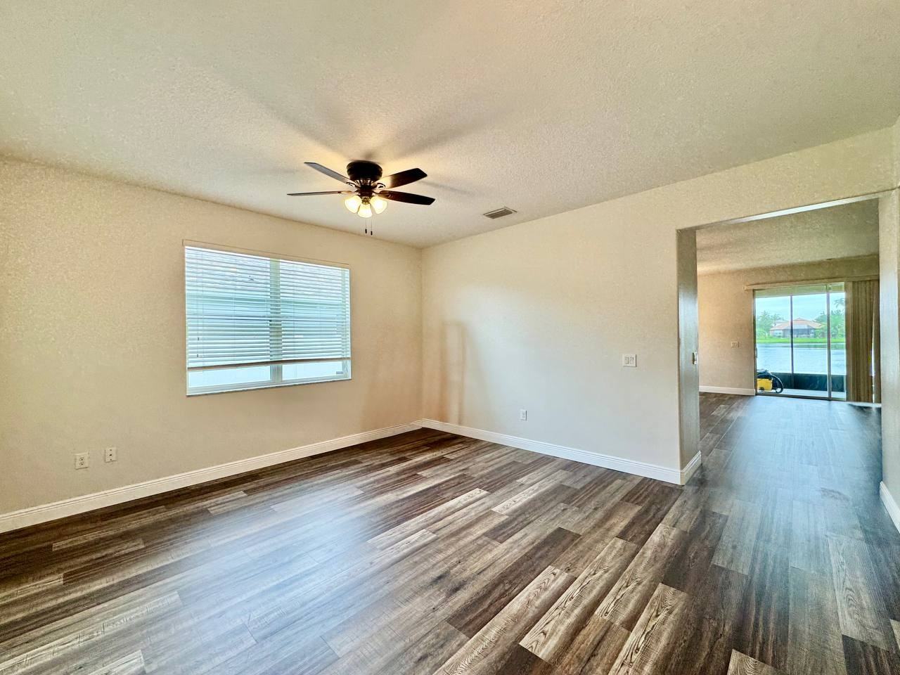 11618 Ashton Field Ave - Photo 6 of 42