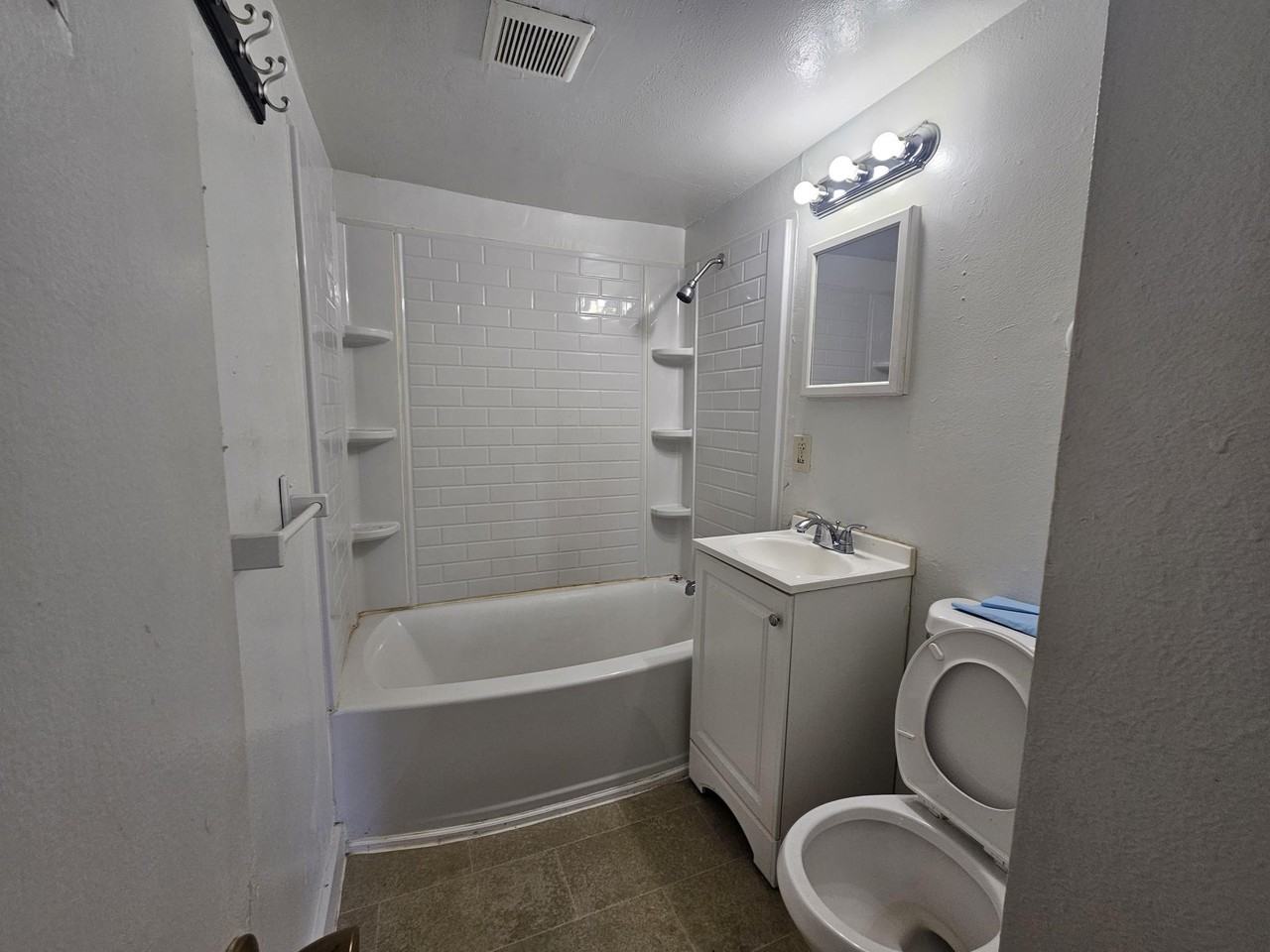 3714 Central St - Photo 7 of 7