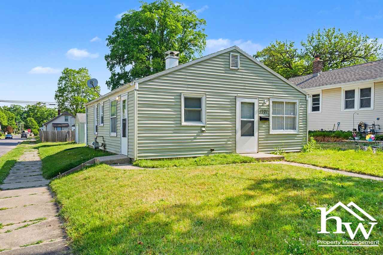 1701 E Donald St - Photo 3 of 17