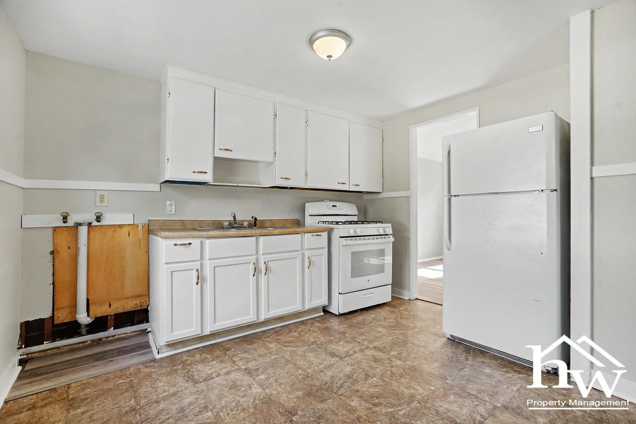 1701 E Donald St - Photo 6 of 17