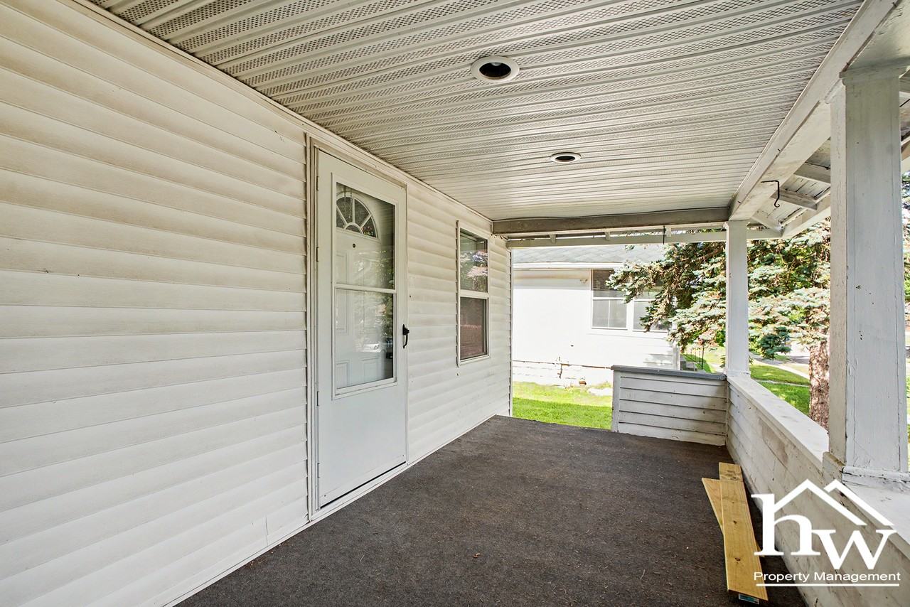 1234 Bissell St - Photo 3 of 12