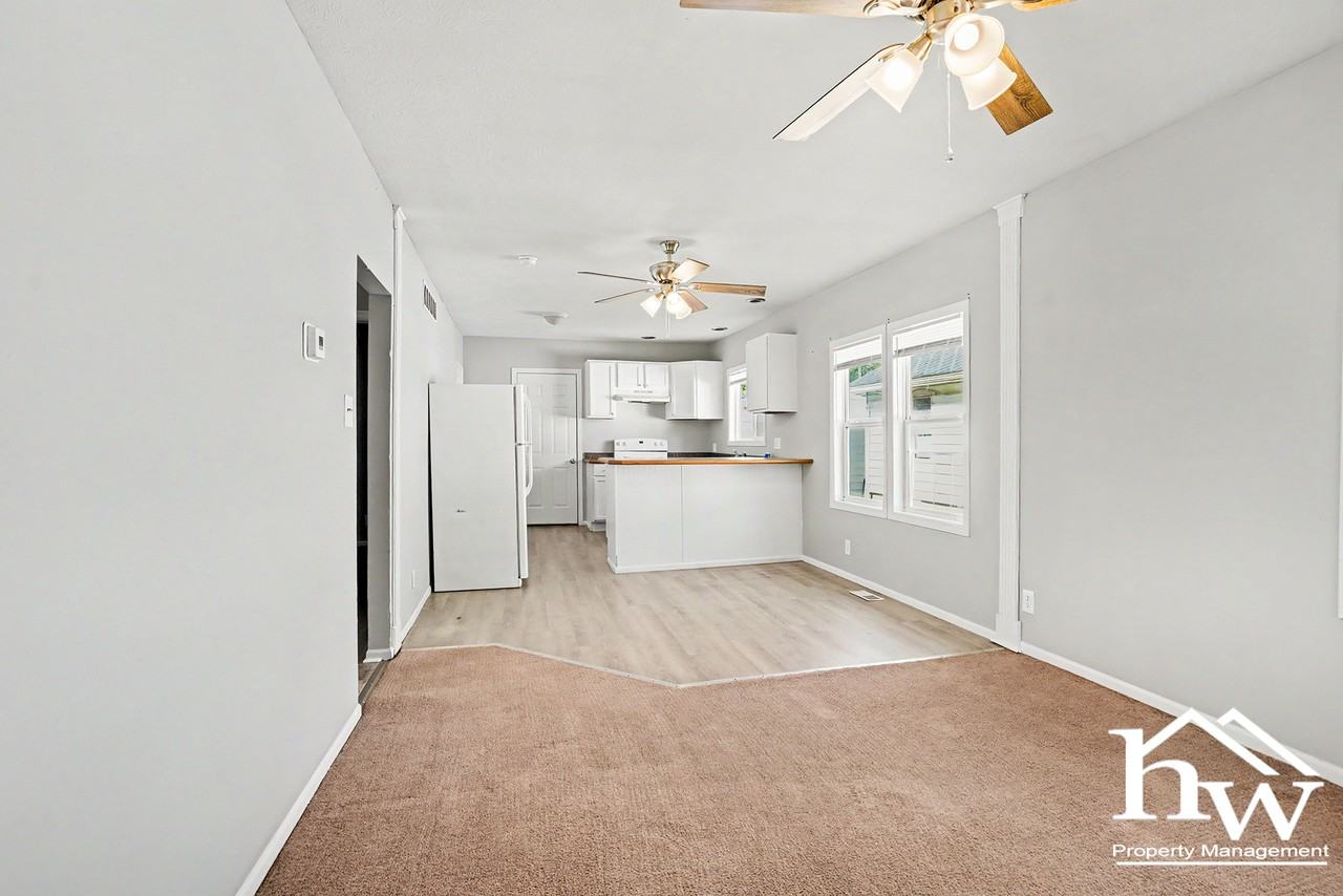 1234 Bissell St - Photo 4 of 12