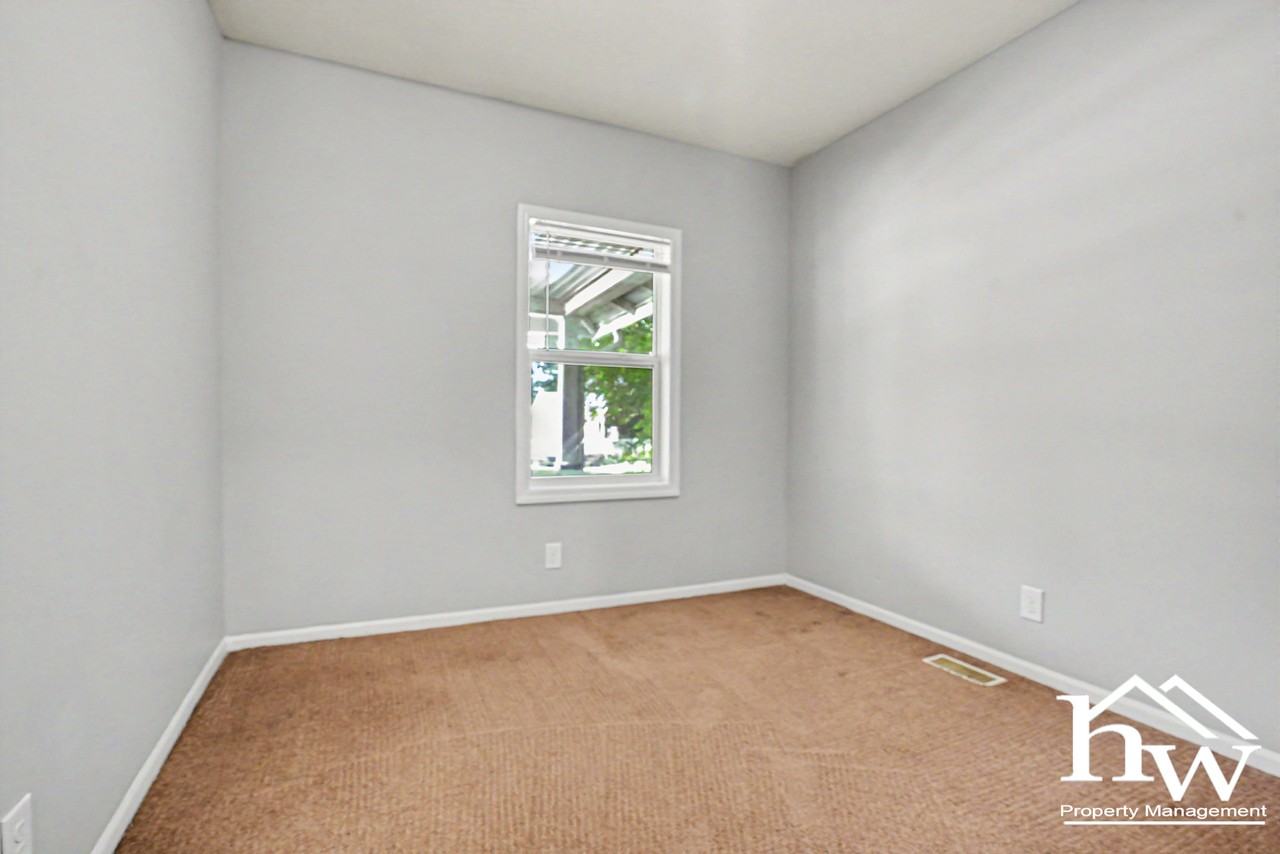1234 Bissell St - Photo 6 of 12