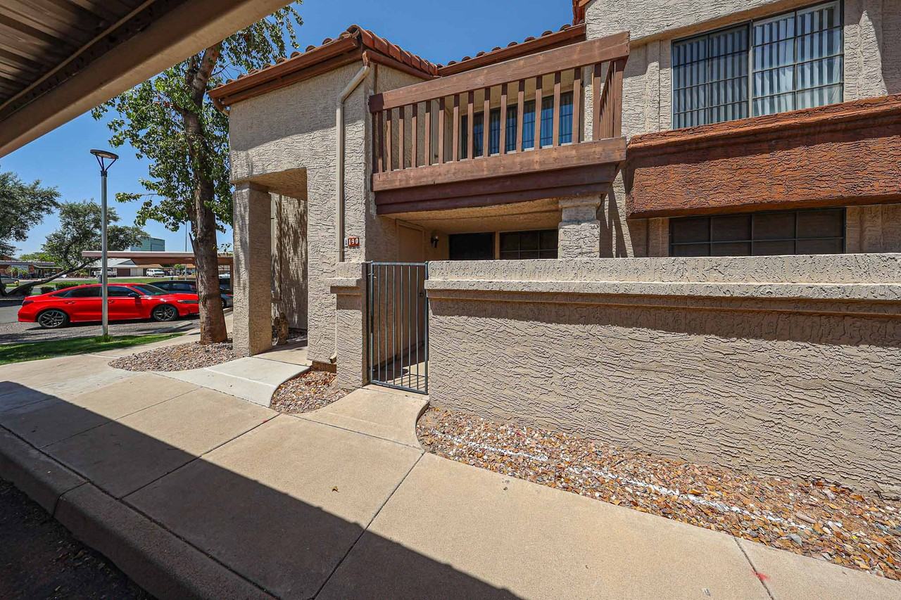 839 S Westwood #290