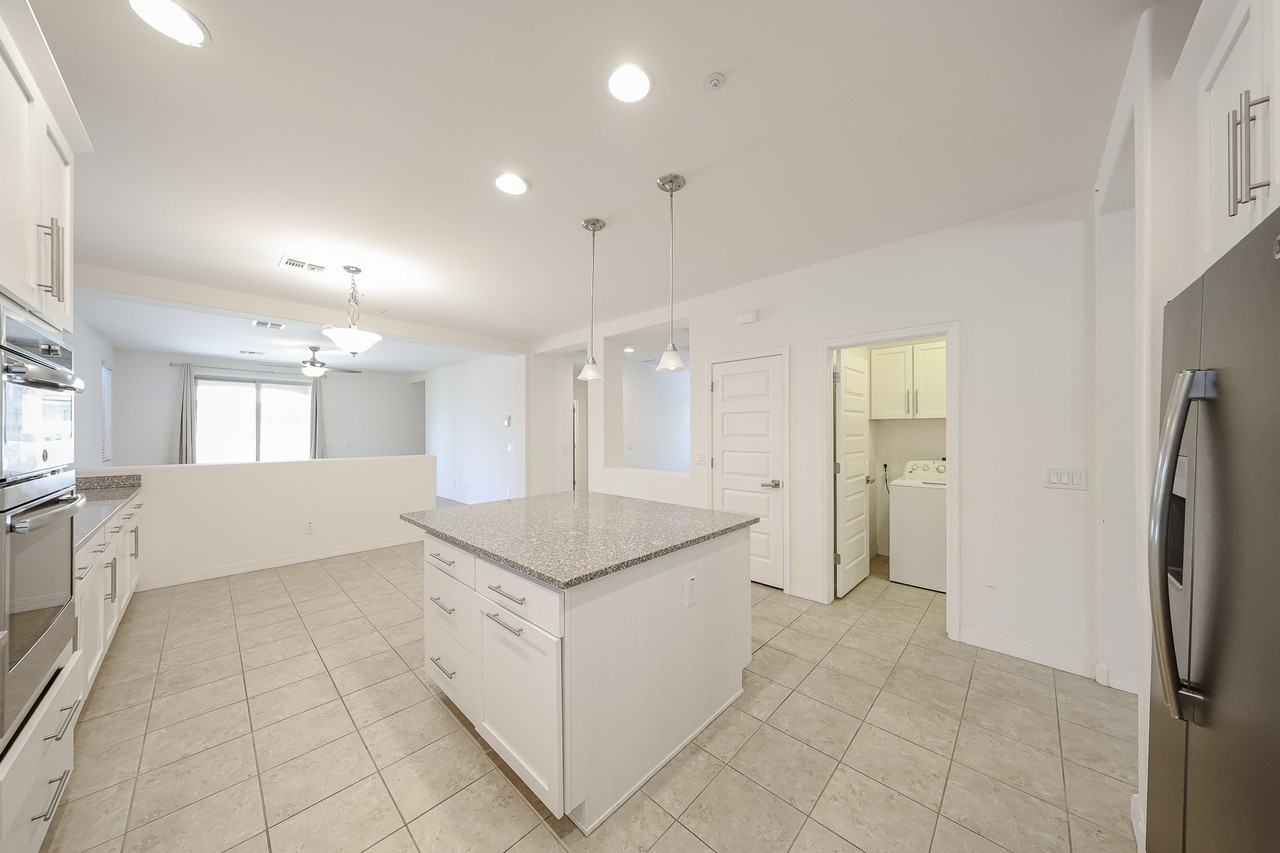 3710 E Lodgepole Dr - Photo 6 of 26