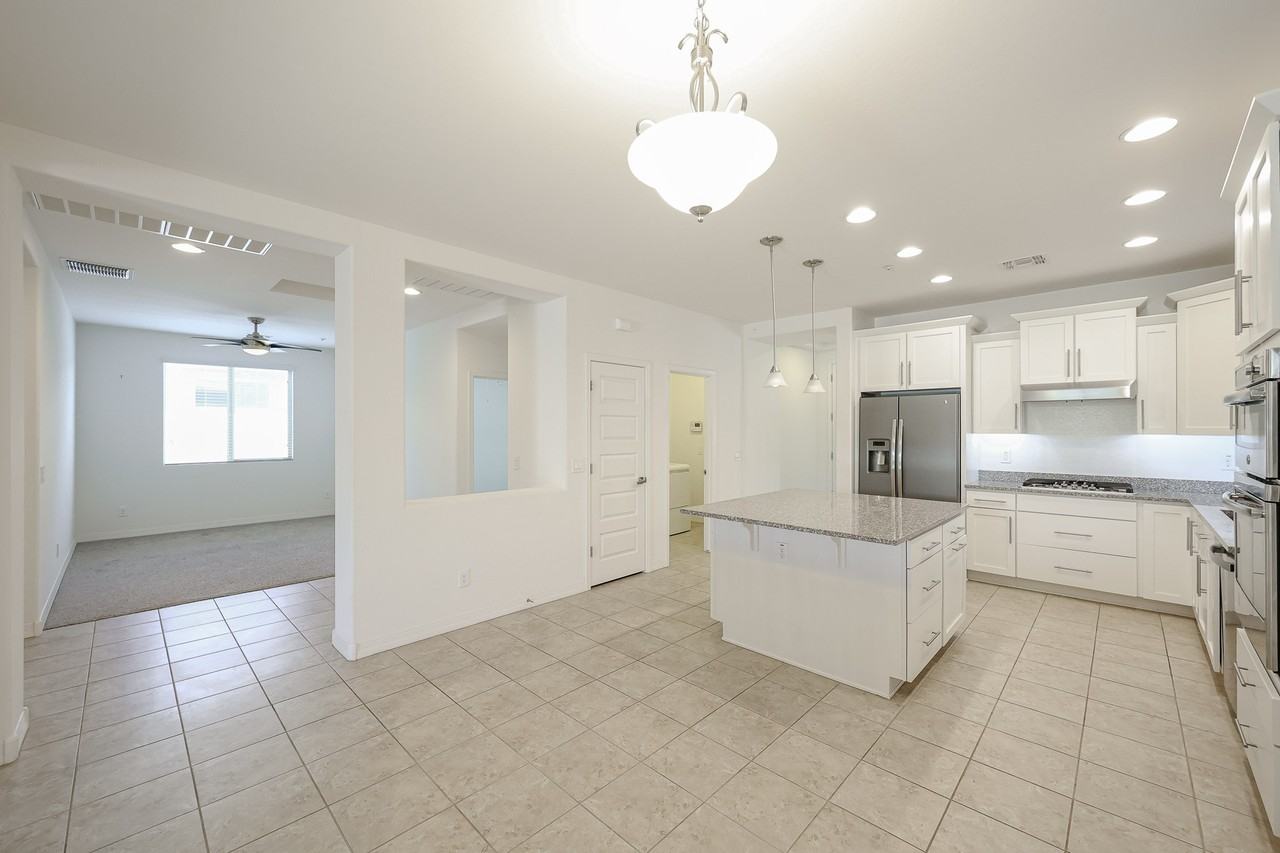 3710 E Lodgepole Dr - Photo 7 of 26