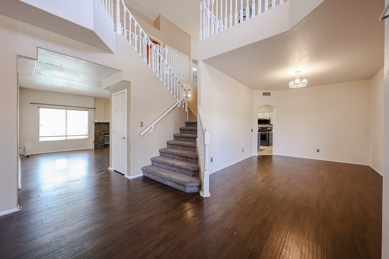 11403 W Crimson Ln - Photo 3 of 50
