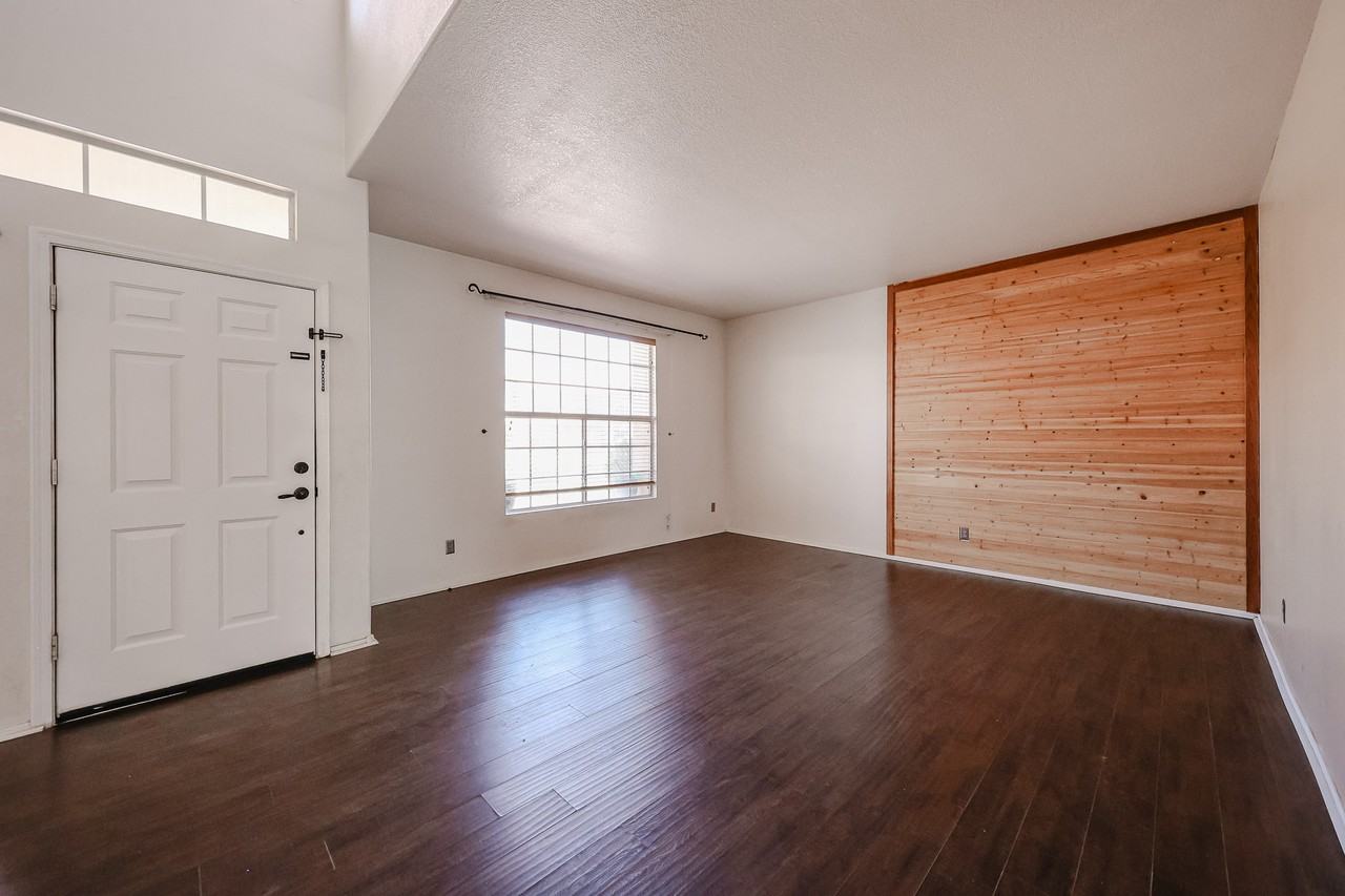 11403 W Crimson Ln - Photo 5 of 50
