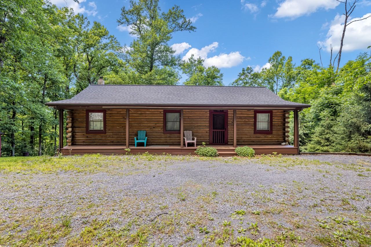 1155 Old Linden Rd - Photo 3 of 48
