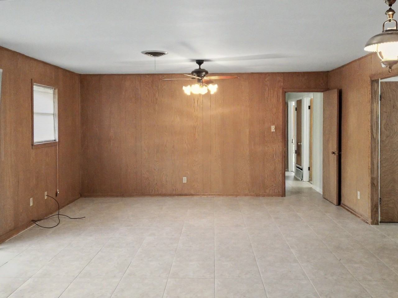 4010 Mockingbird Ln - Photo 5 of 14