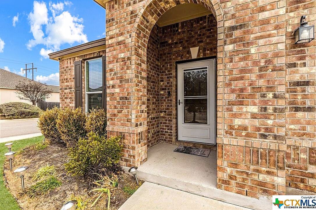 9030 Lonesome Oak Dr - Photo 5 of 22