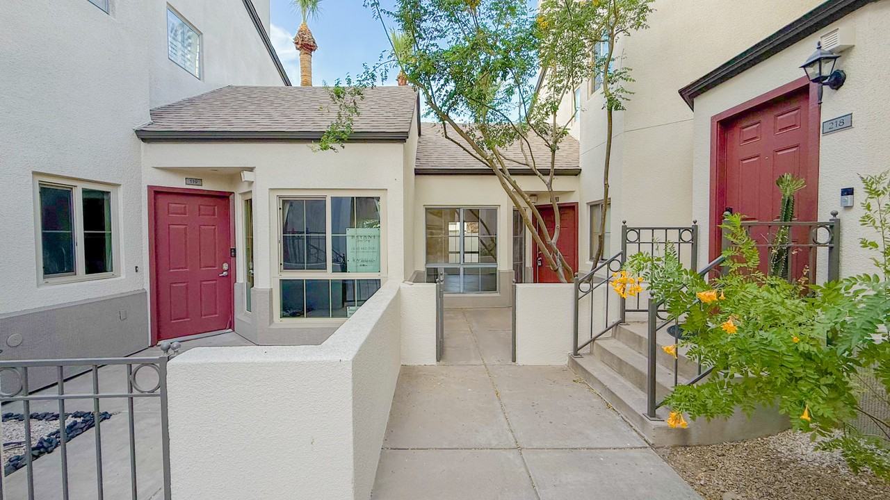 100 E Fillmore St #118