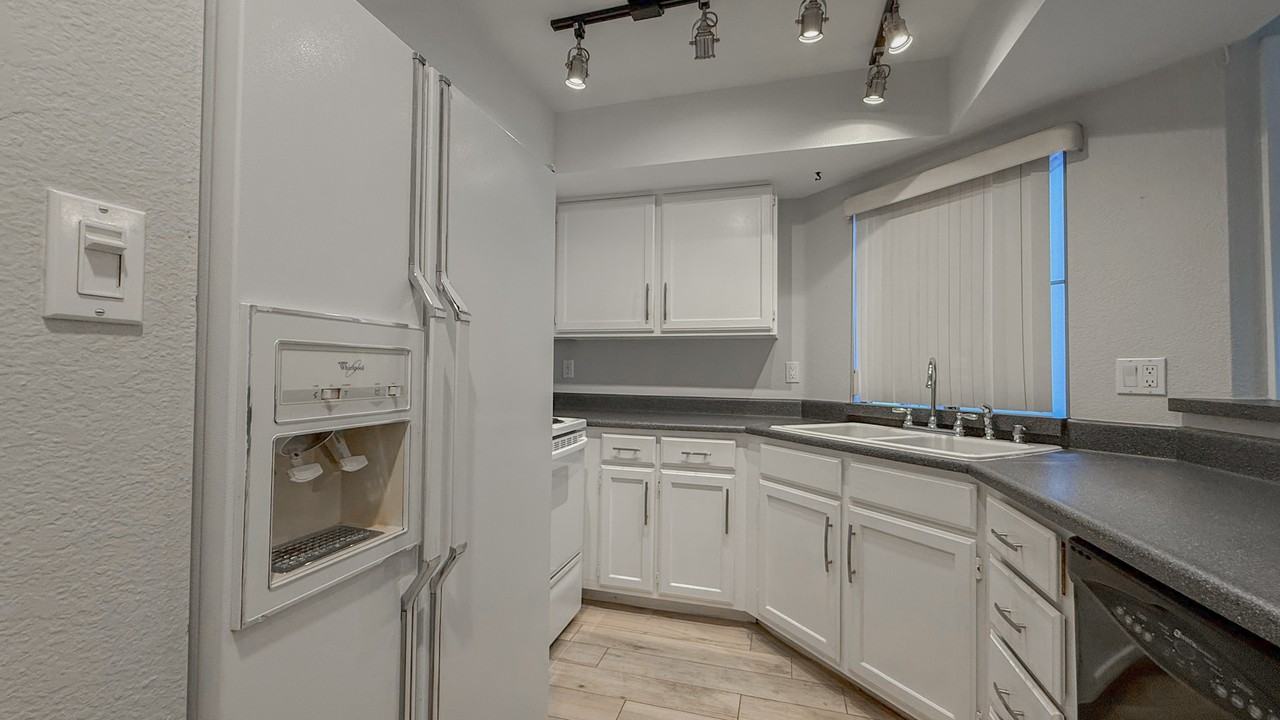100 E Fillmore St #118 - Photo 6 of 18