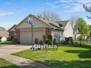 4617 Welton St - Photo 4 of 6