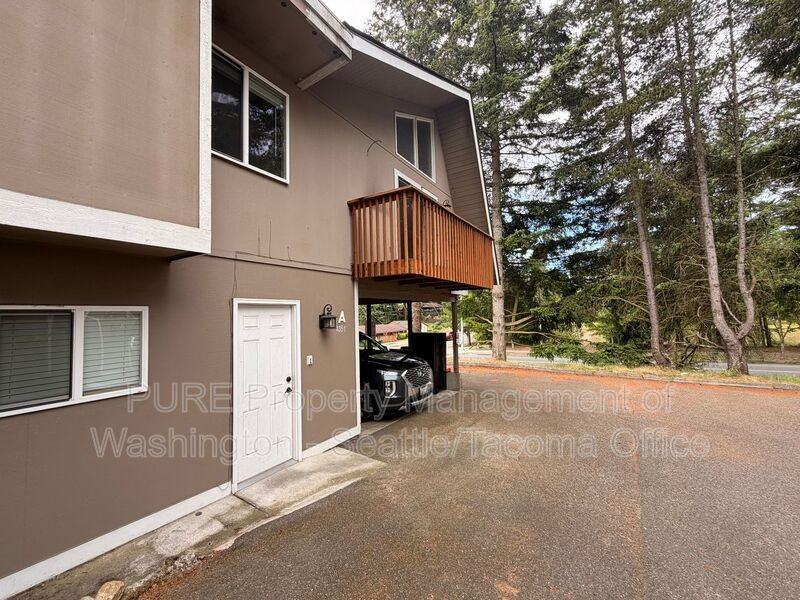 4351 67th Ave W #A - Photo 3 of 13