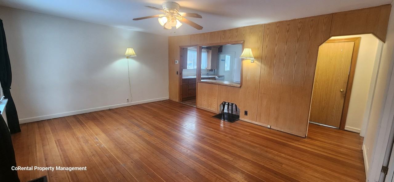 910 7Th Ave W - Photo 3 of 19
