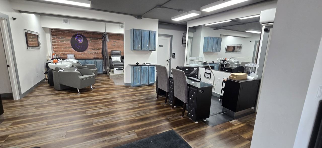 429 Main St - Photo 2 of 11