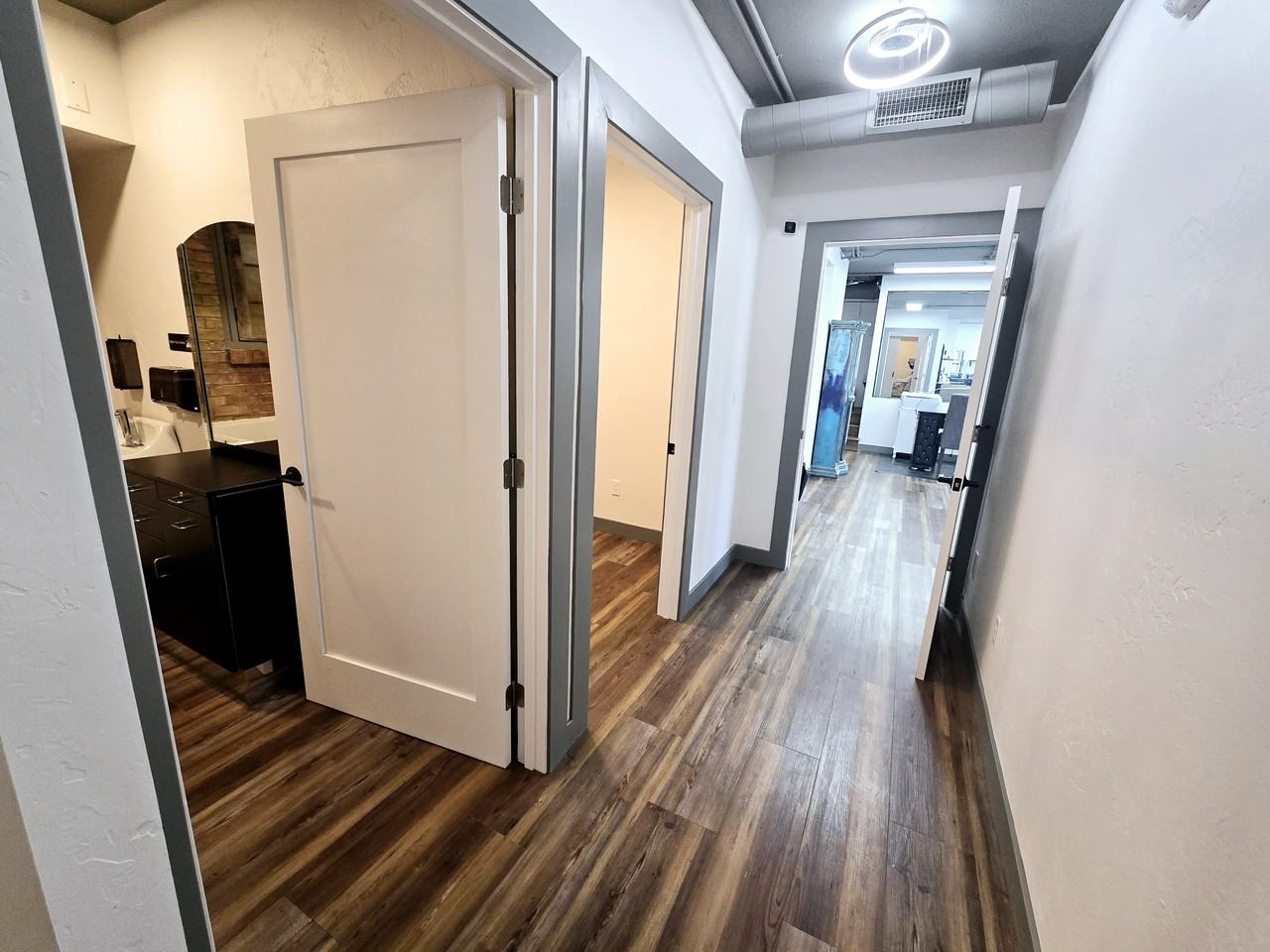 429 Main St - Photo 3 of 11