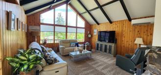 919 Pioneer Way - Photo 1 of 1