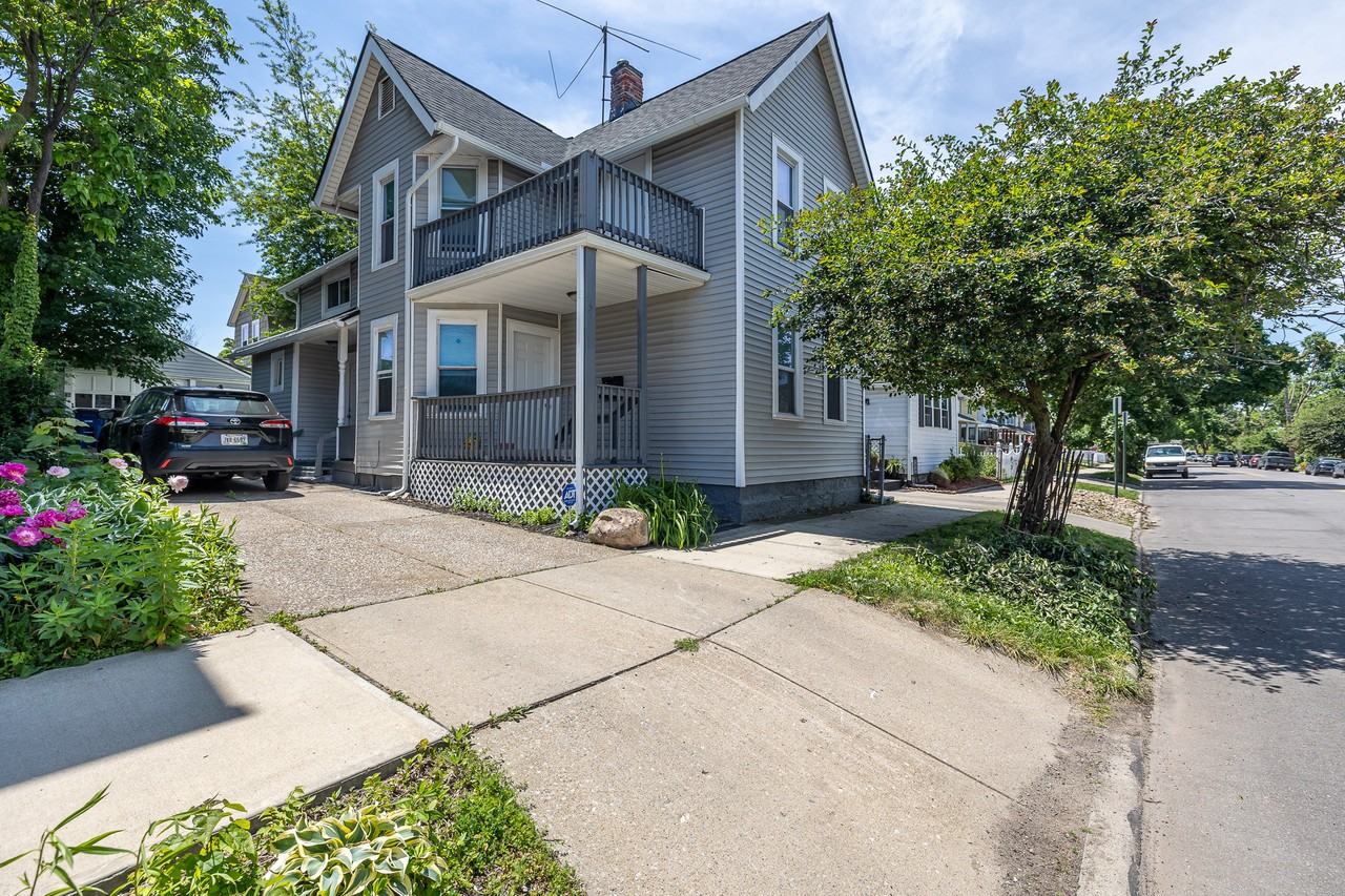 5811 Bridge Ave - Photo 2 of 17