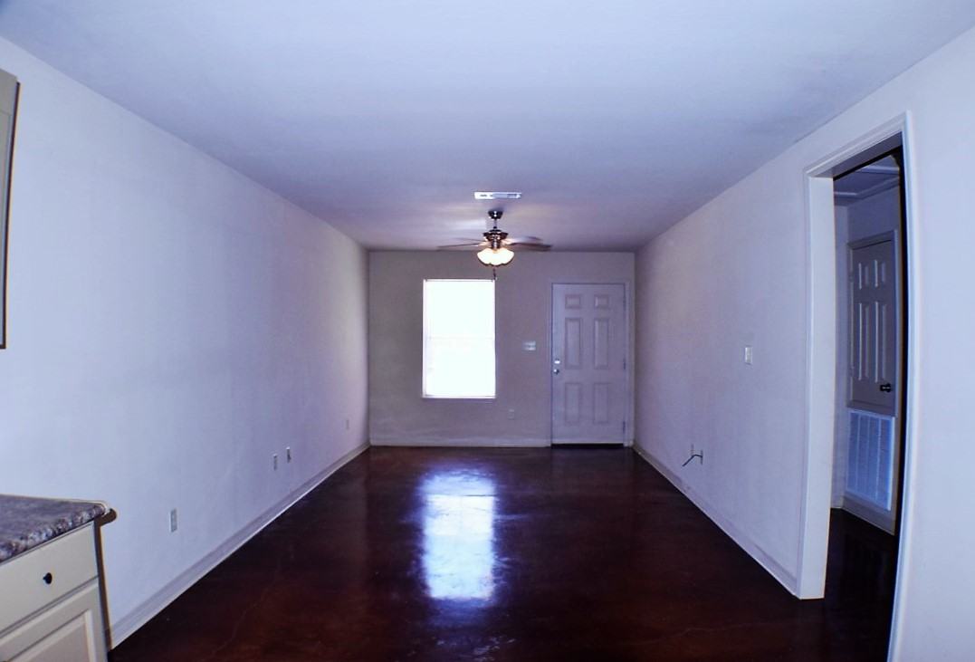 1115 Howell Rd #H - Photo 3 of 19