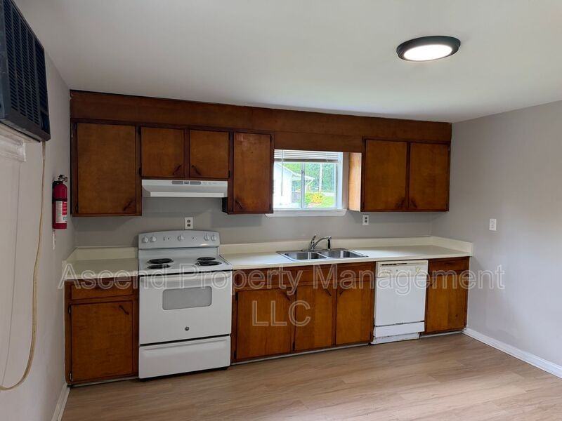 3503 Dodson Ave - Photo 4 of 7