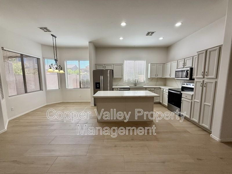 6889 W Paso Trl - Photo 3 of 17