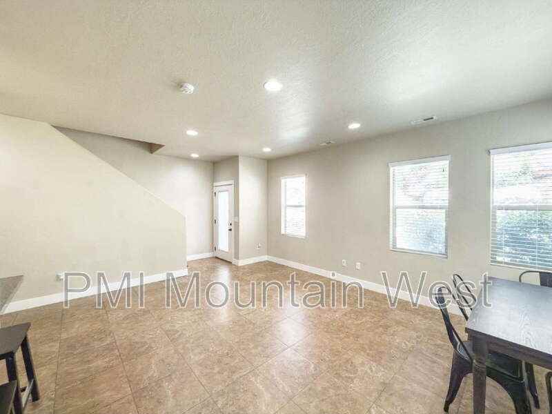 2119 Orchard Pines Loop - Photo 4 of 29