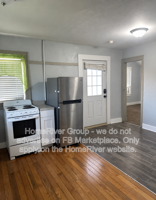 4106 Ne 45th Ter #B - Photo 2 of 8