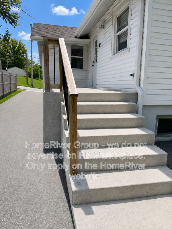 4106 Ne 45th Ter #B - Photo 5 of 8