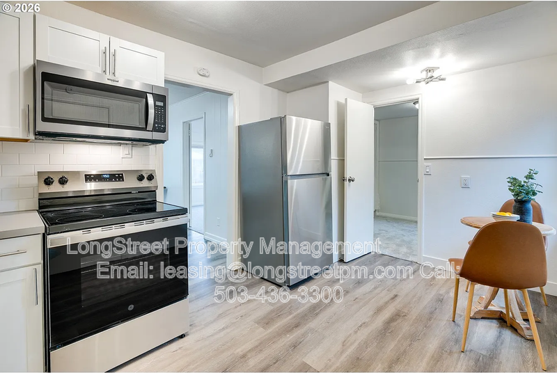 3315 Se 127th Pl #1 - Photo 4 of 17