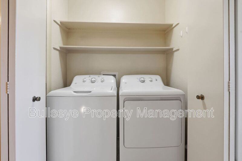 18624 N 93rd Ave - Photo 6 of 25