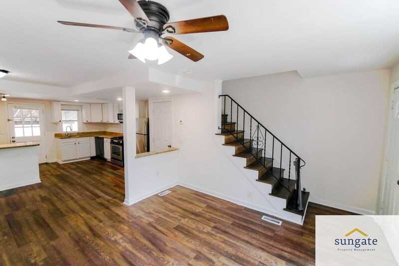 5215 Wasena Ave - Photo 3 of 36