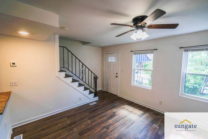 5215 Wasena Ave - Photo 7 of 36
