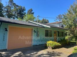featured image of 3605 Sea Mist Ave