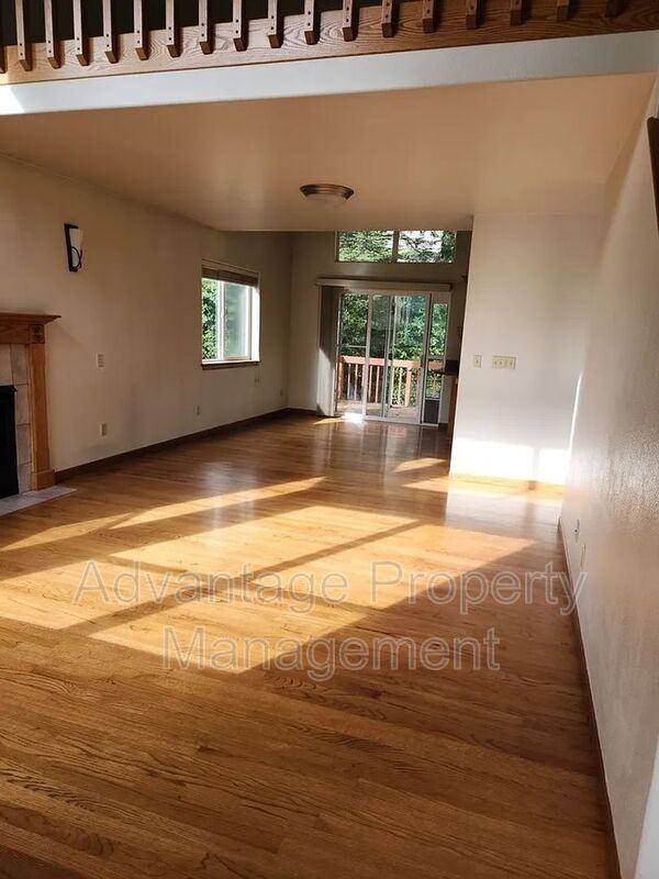 494 Nandina St - Photo 2 of 12