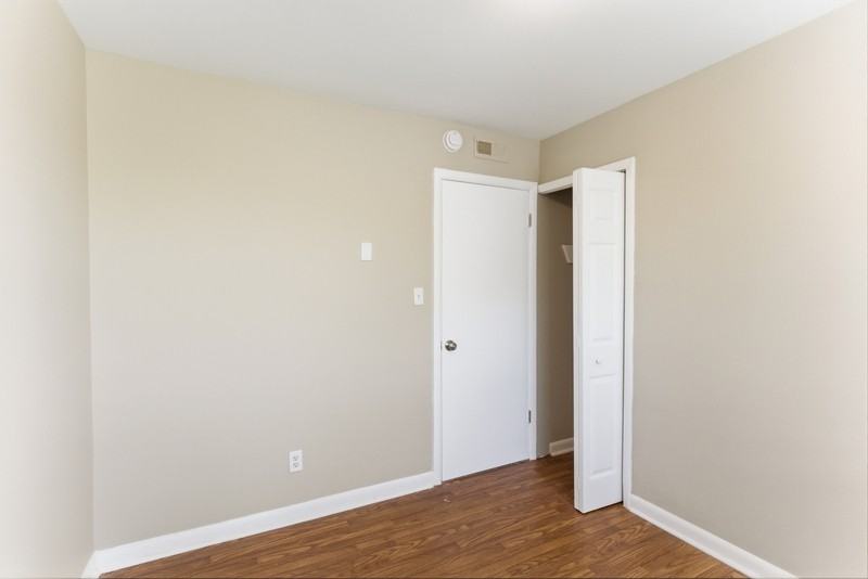2627 Wimpole Ave - Photo 2 of 9