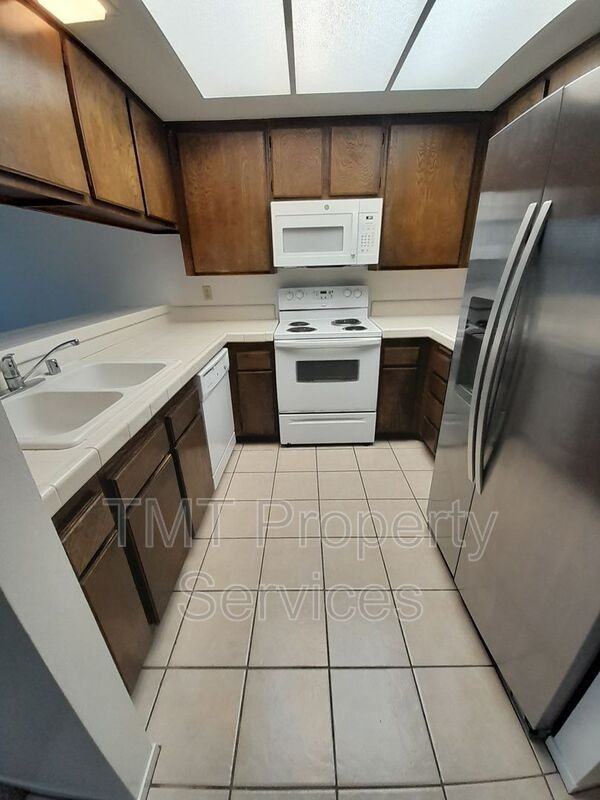 413 E Rice Ranch Rd - Photo 3 of 13