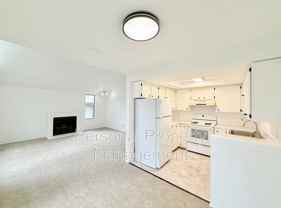 1410 Ne 72nd St #3 - Photo 1 of 1