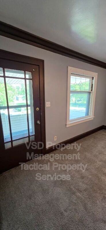 4024 East Blvd #UP - Photo 3 of 30