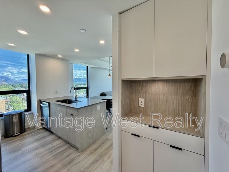 805-1488 Bertram #1106 - Photo 6 of 30