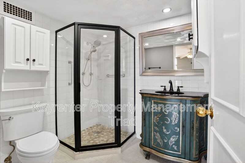 1101 N Elm St #104 - Photo 5 of 37