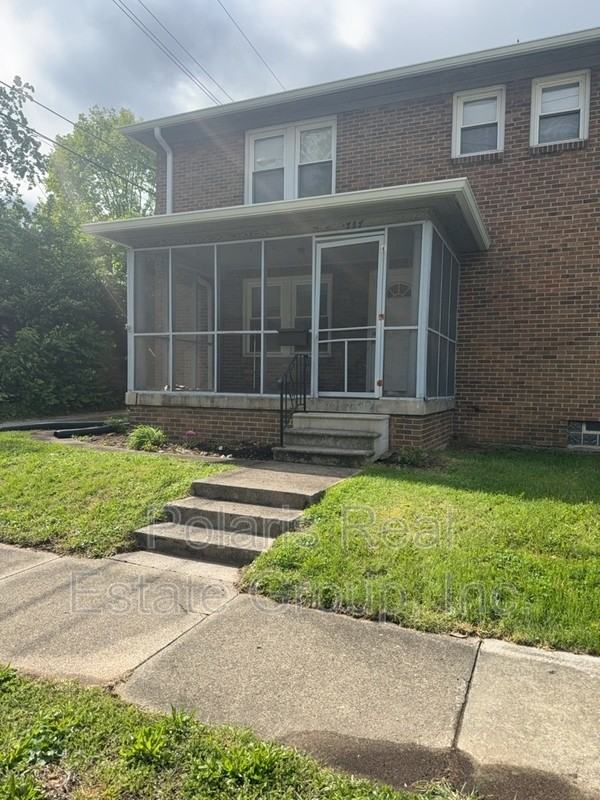 717 E 60th St - Photo 2 of 2