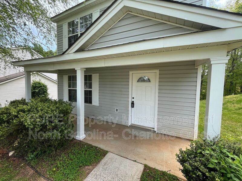10636 Greatford Ct - Photo 4 of 21