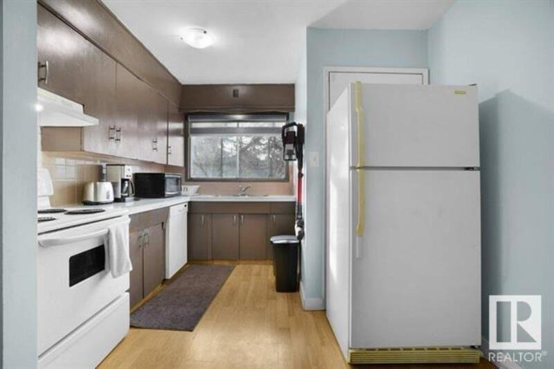 16227 100a Ave Nw #1 - Photo 5 of 10