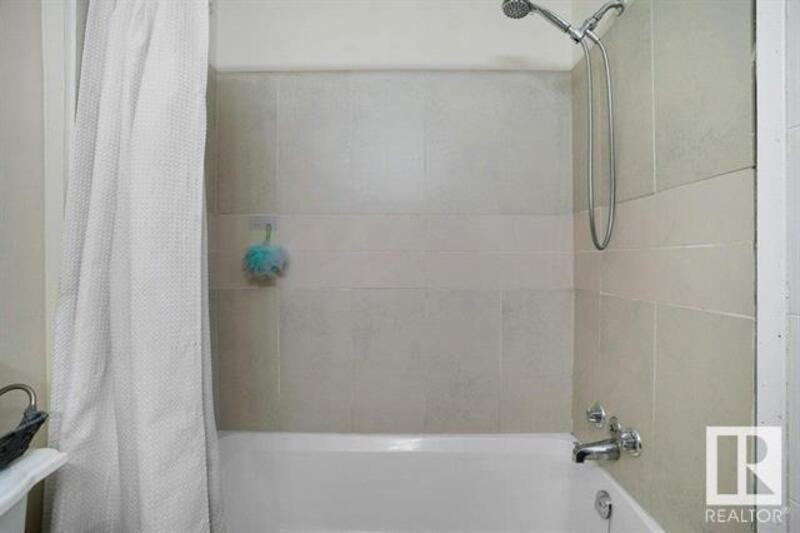 16227 100a Ave Nw #1 - Photo 7 of 10