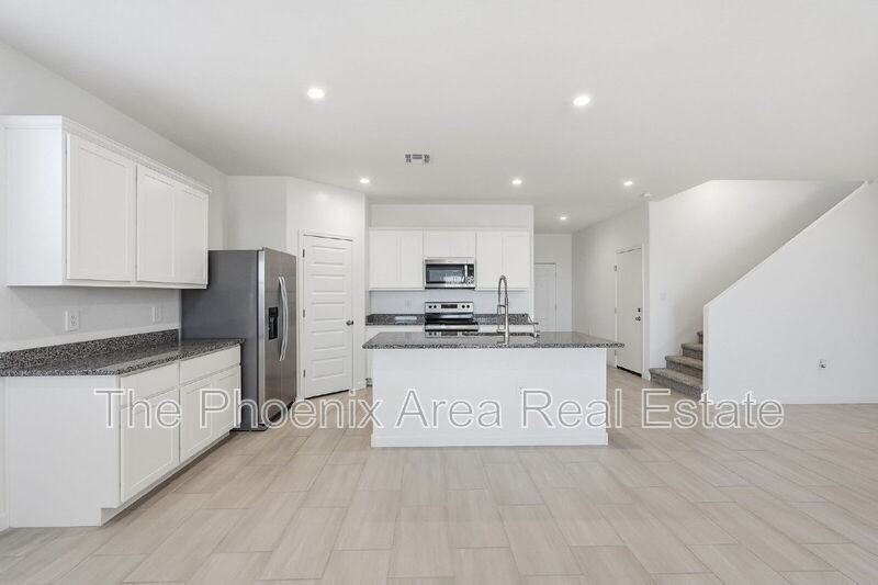 2761 W Seaver Ave - Photo 5 of 40