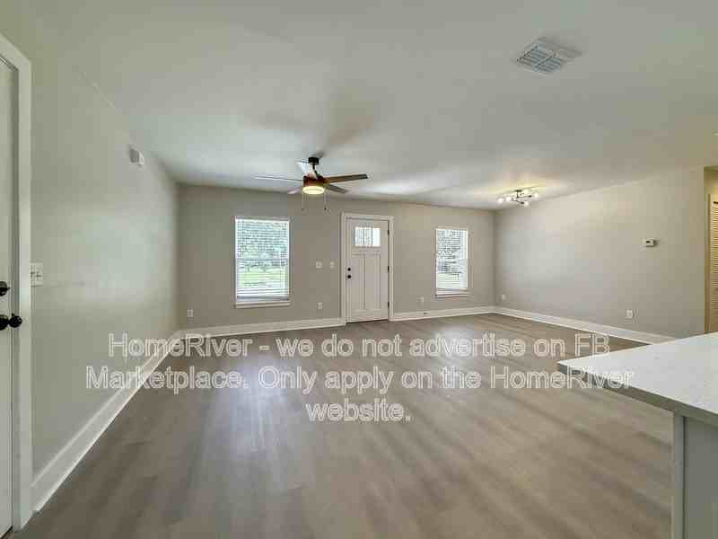 356 Duray Ct - Photo 5 of 20